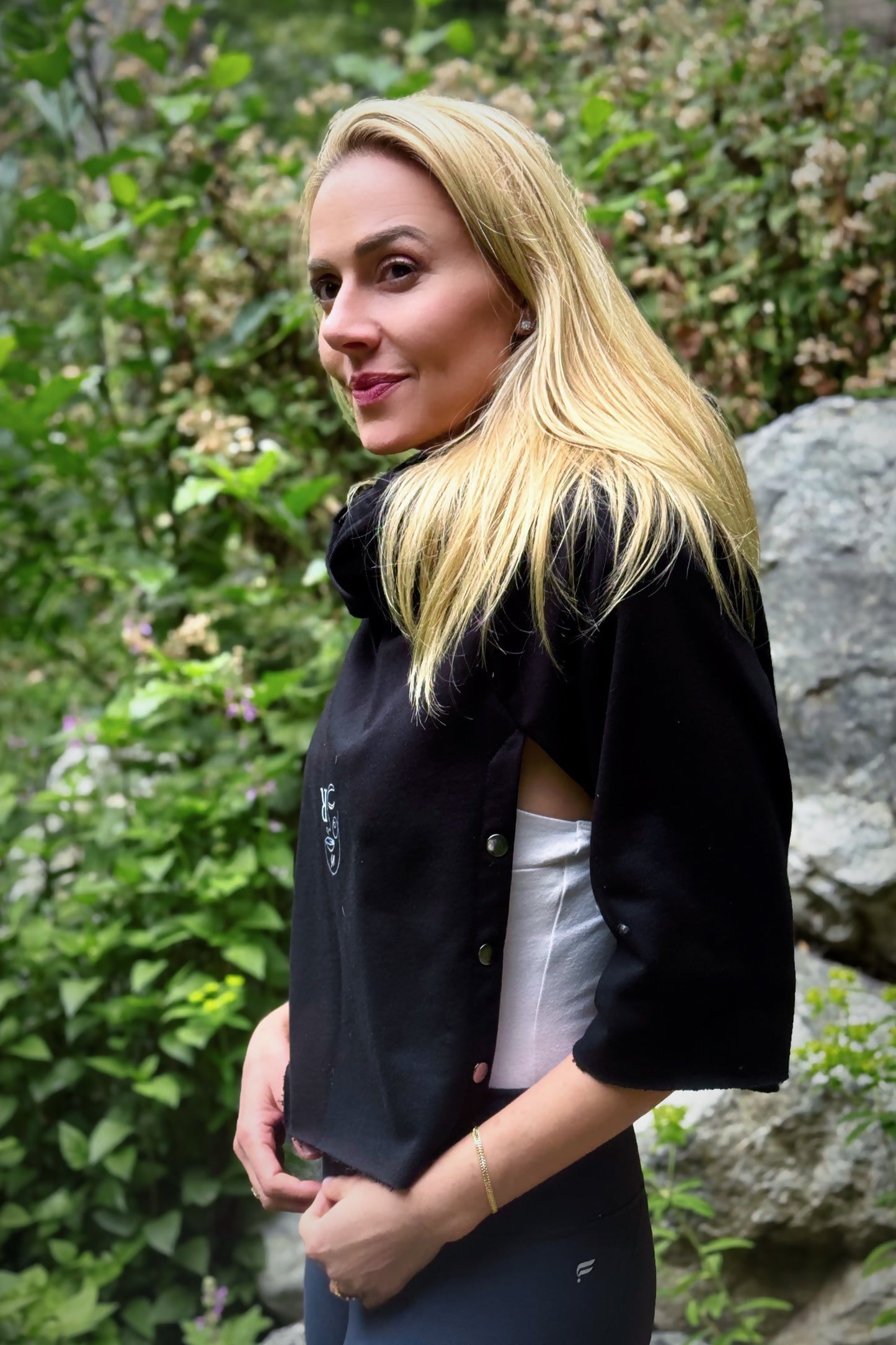 Lowlight Crop Hoodie (French Terry Edition) Black