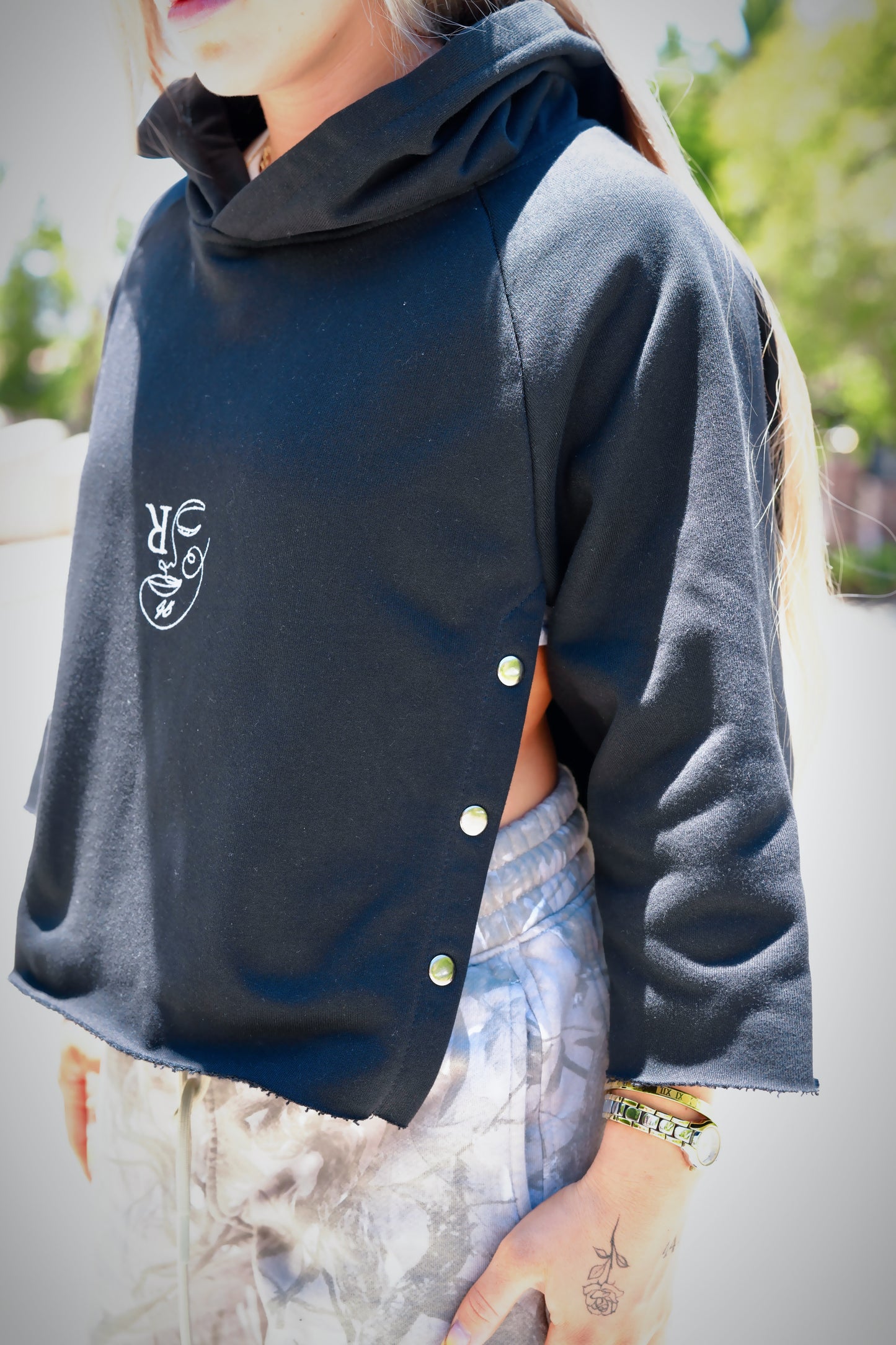 Lowlight Crop Hoodie (French Terry Edition) Black