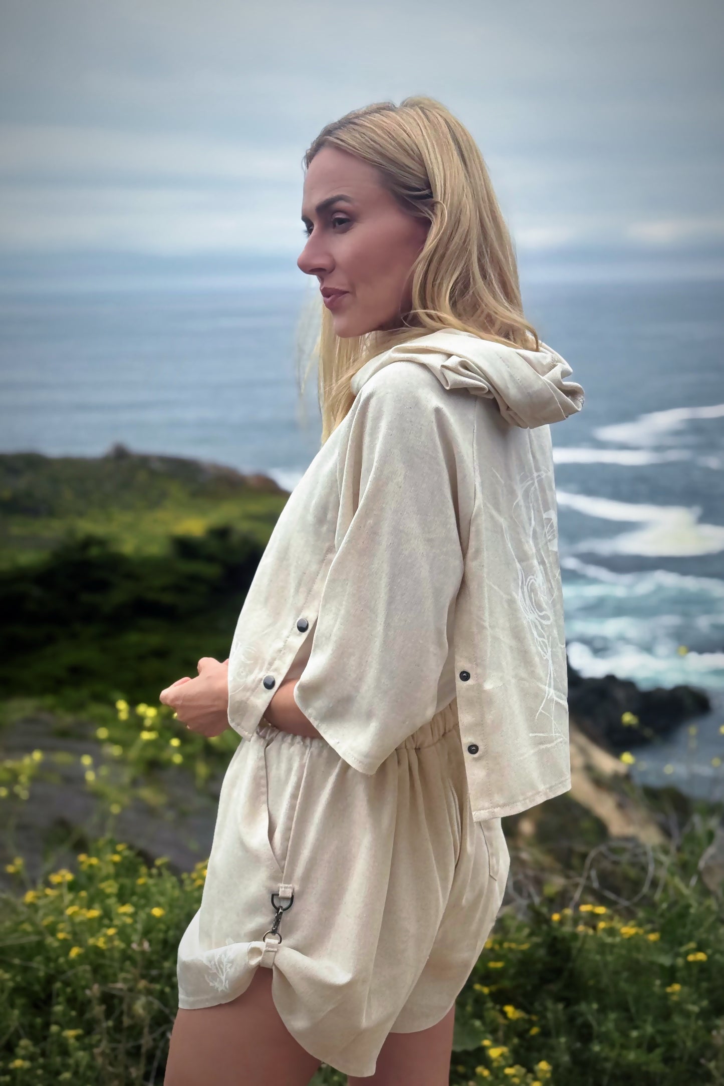 Lowlight Crop Hoodie Natural