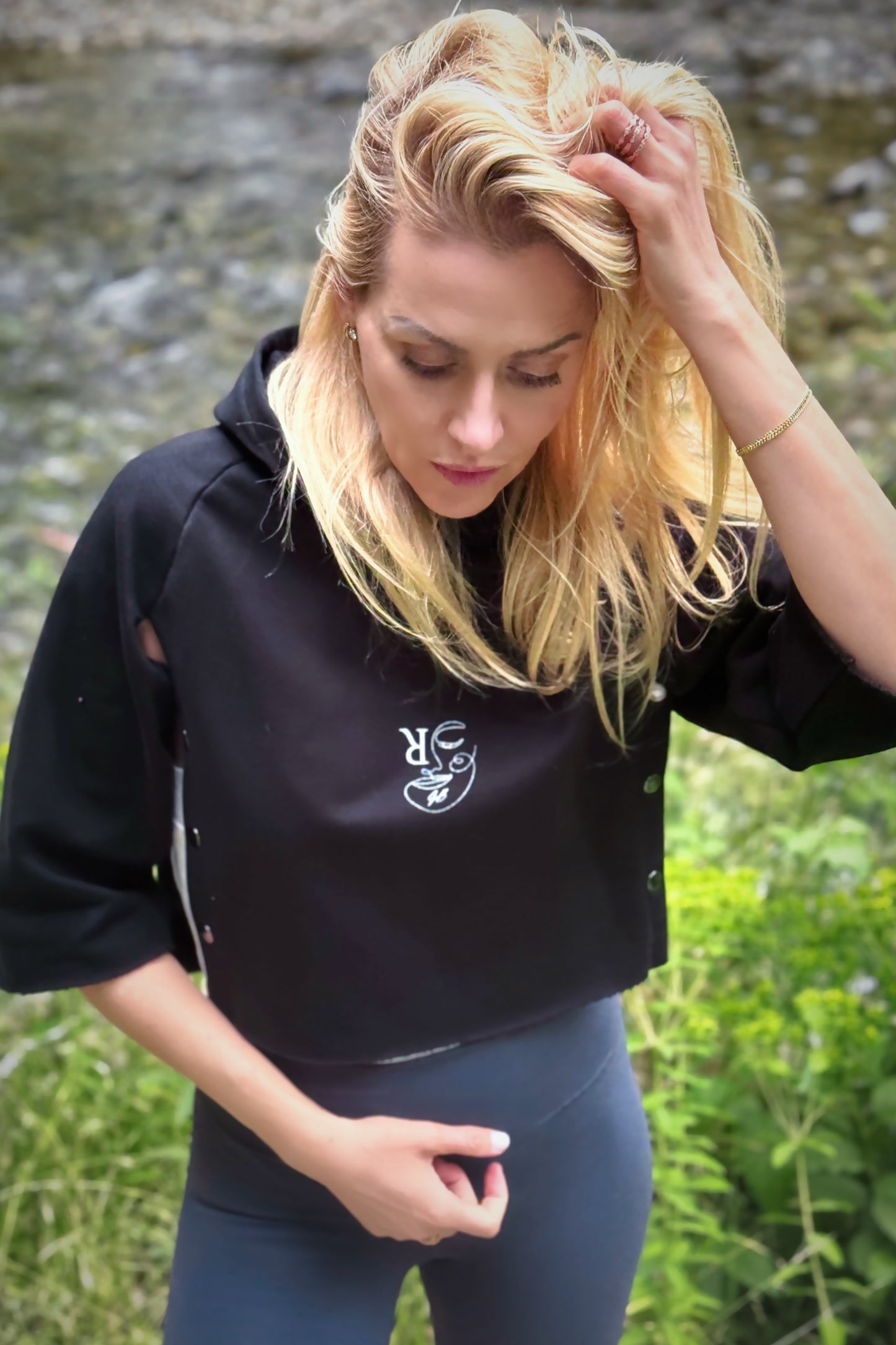 Lowlight Crop Hoodie (French Terry Edition) Black
