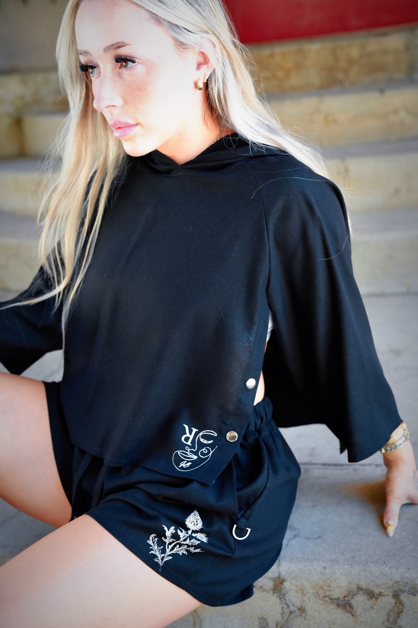 Lowlight Crop Hoodie Black