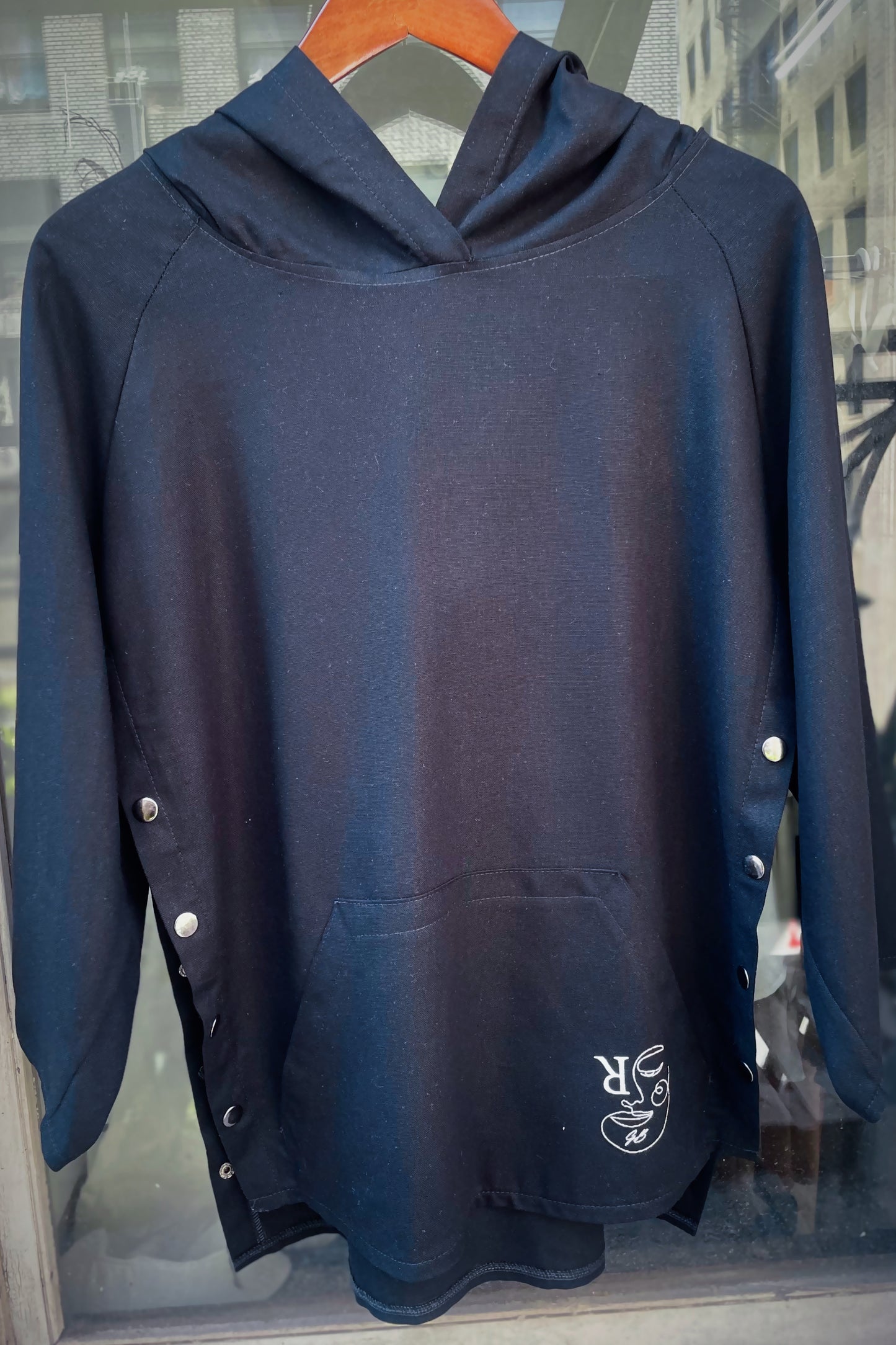 The Crosswind Hoodie Black