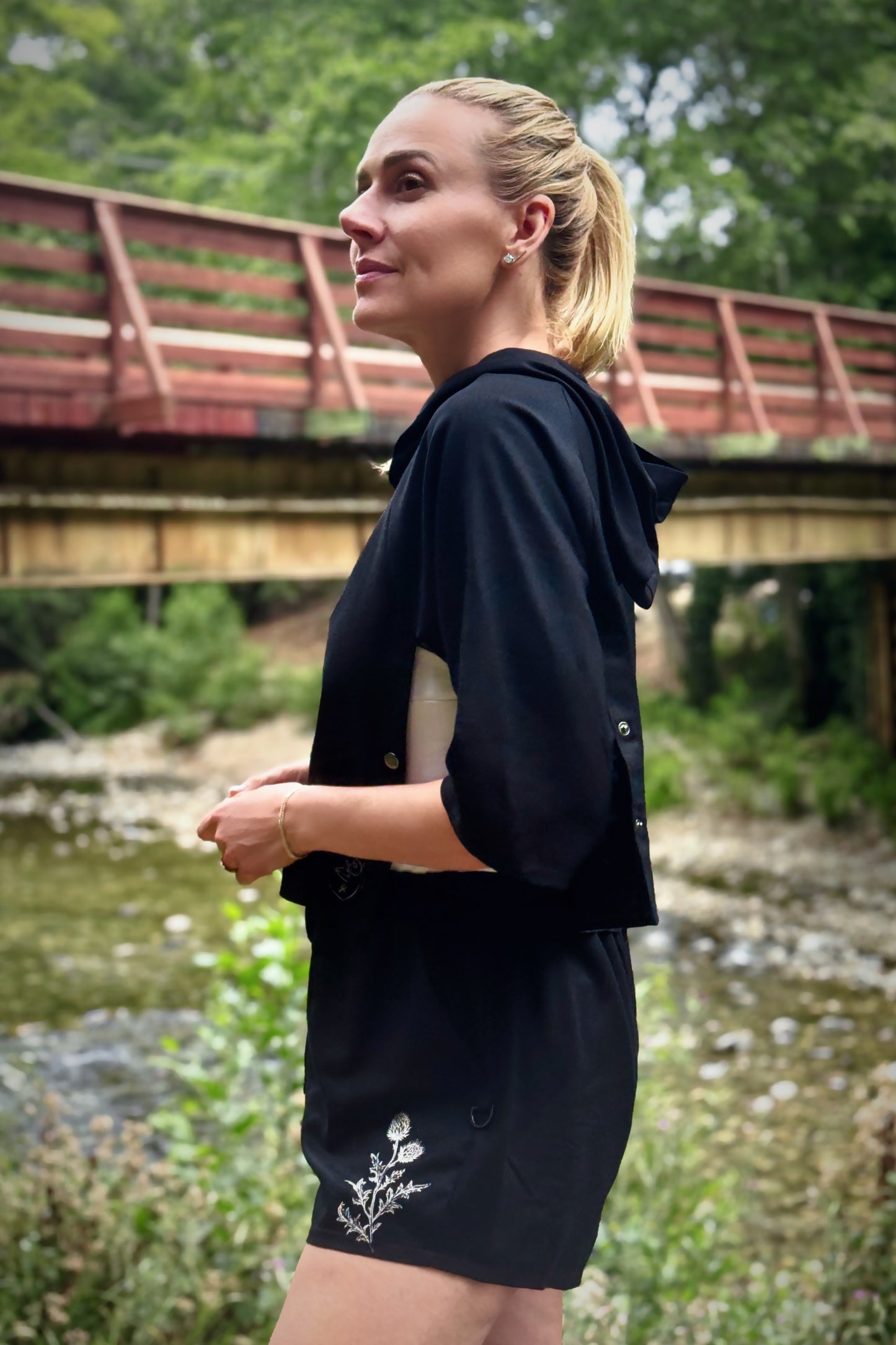 Lowlight Crop Hoodie Black