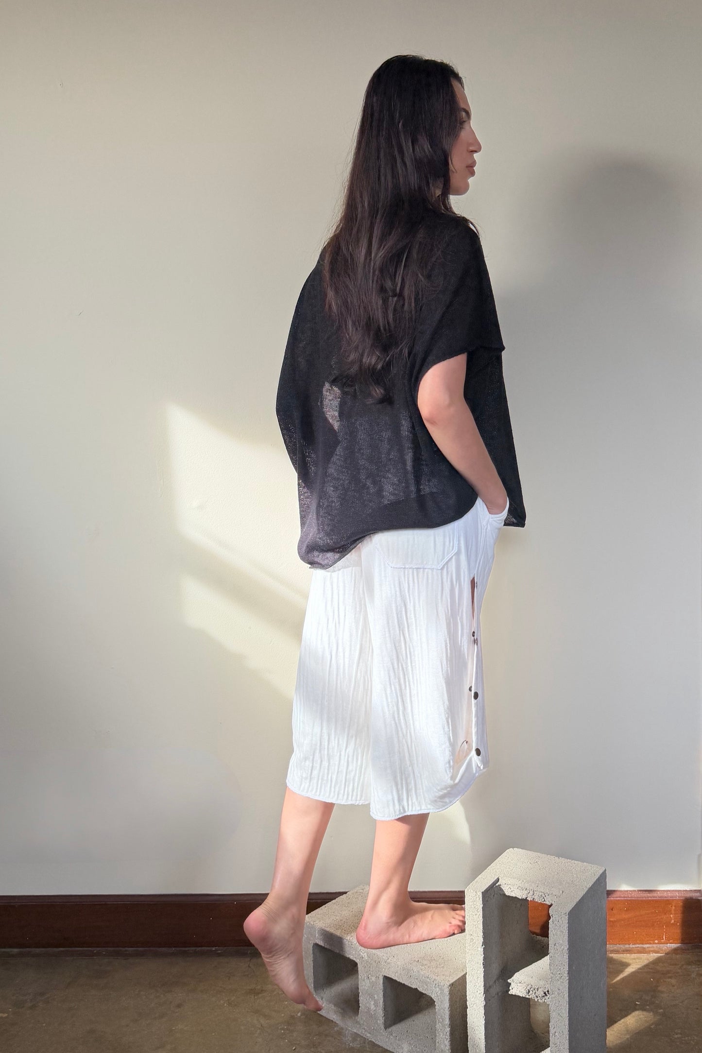 Adjustable Hem Capri