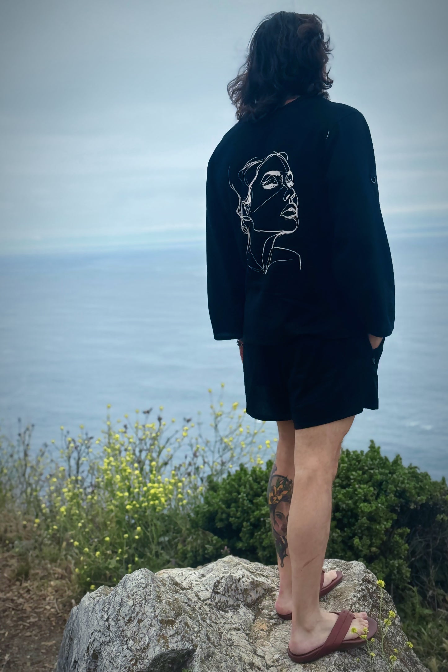Anchorlight
 Long Sleeve Black